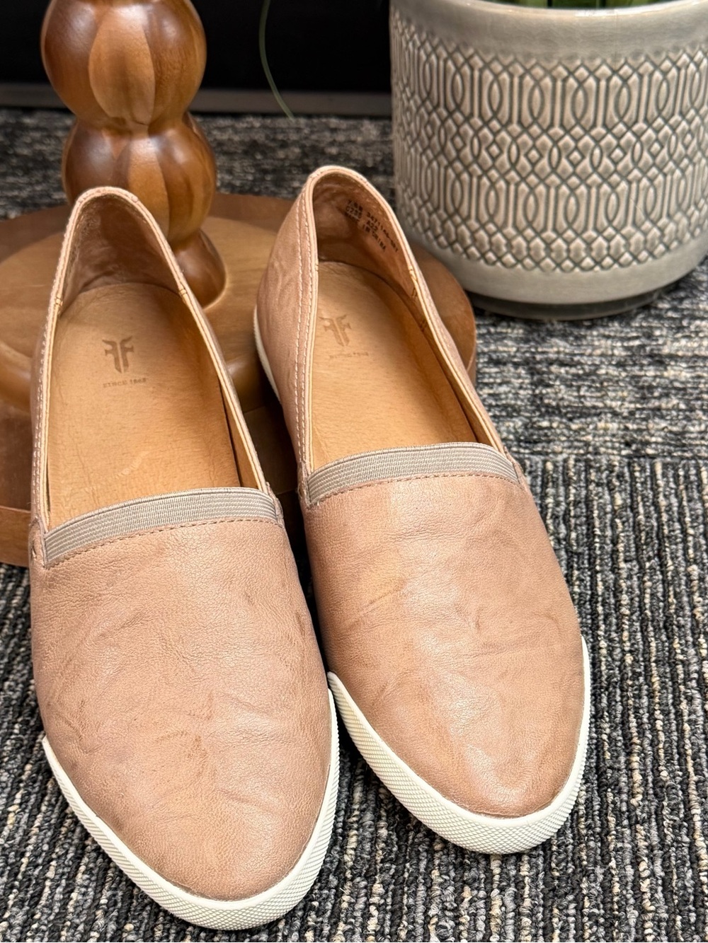 Frye Women's Melanie Slip-On Flats in Taupe Leather with White Soles